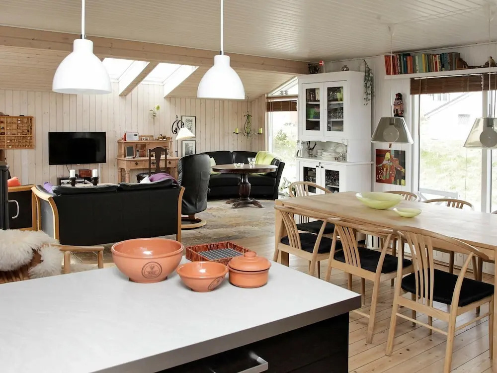 Quaint Holiday Home in Henne near Beach