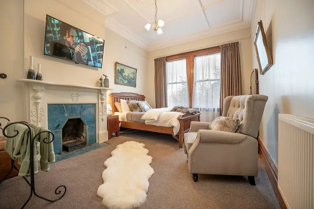 The Fern & Thistle Boutique Accommodation- Drinks, Hotpool, Sauna