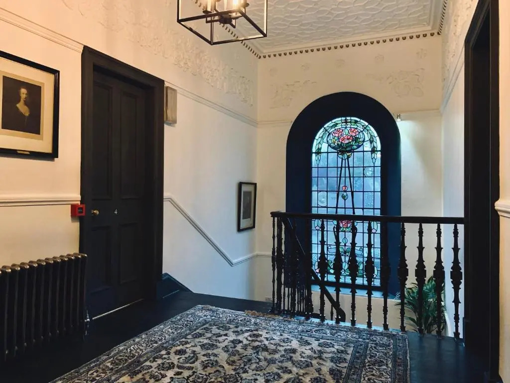 23 Mayfield