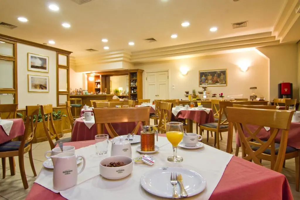 Green Hill Hotel