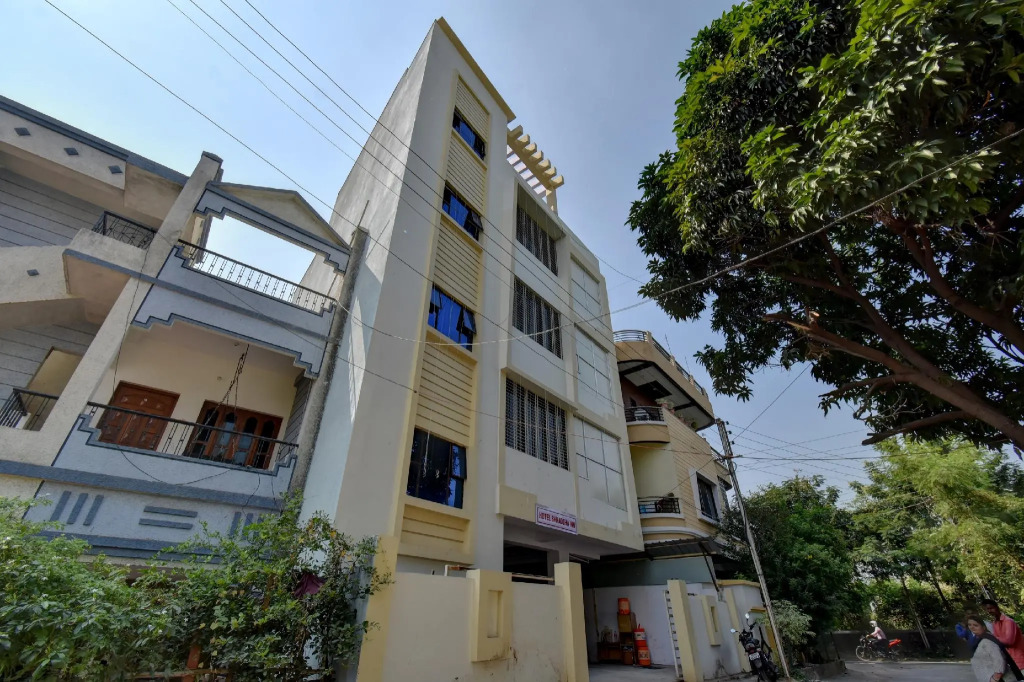 OYO Flagship 63546 Hotel Shraddha Inn