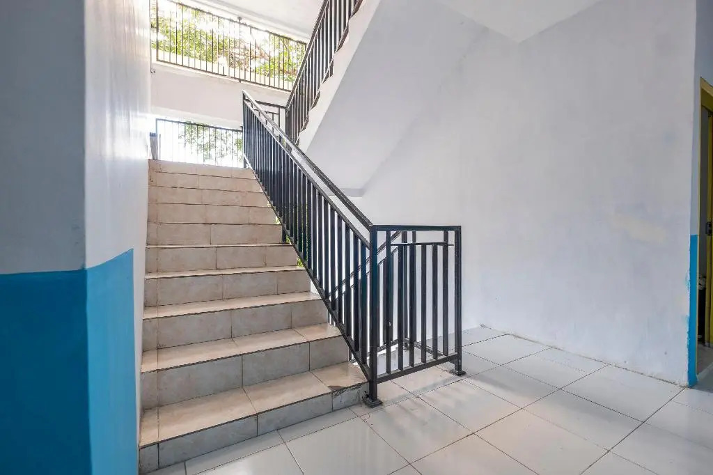 Hotel O RF Homestay