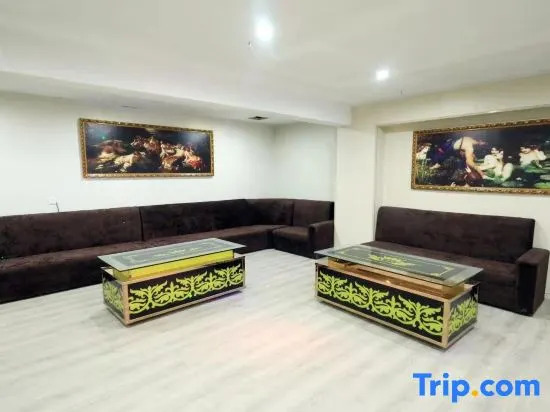 MaiTiNi Hotel