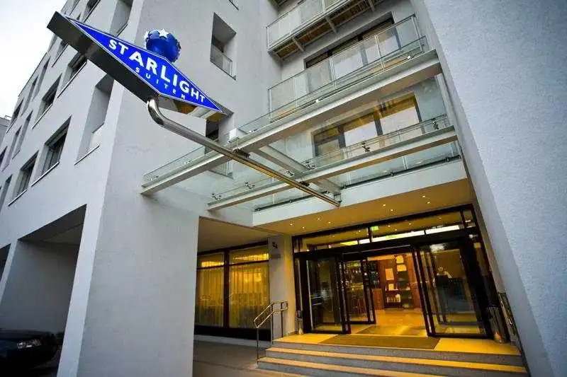 Starlight Suites Hotel