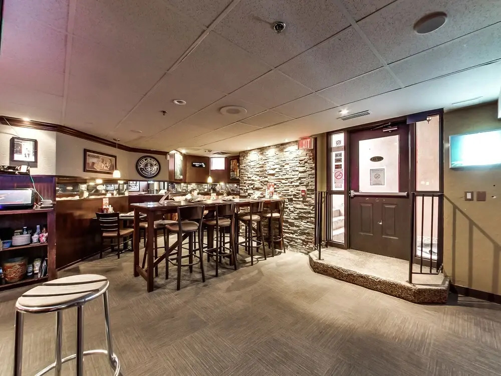 Isabella Hotel & Suites