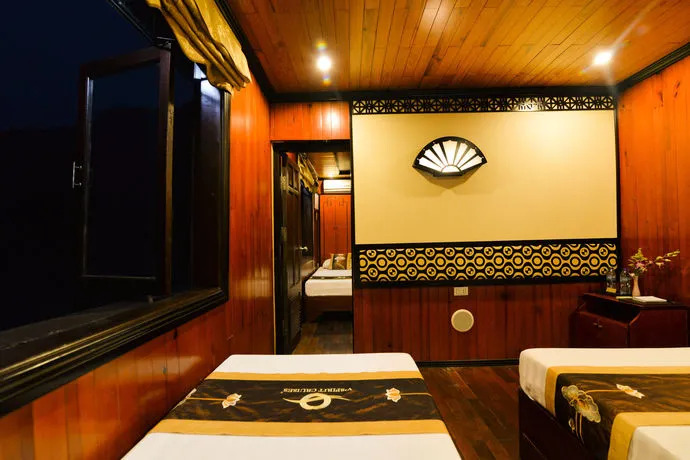 V'Spirit Cruises