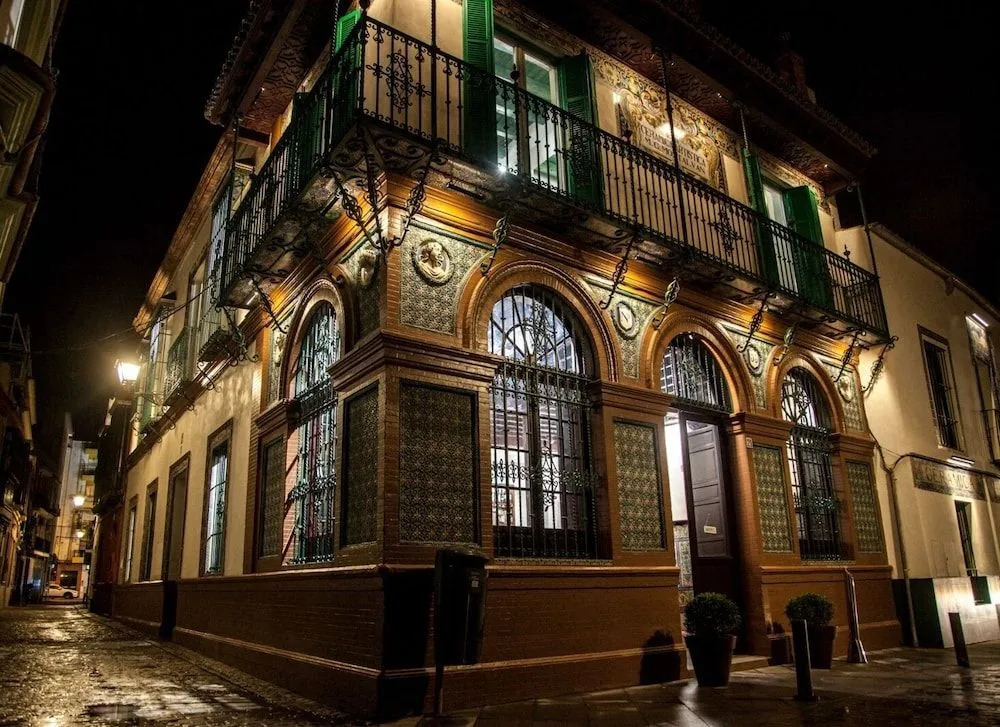 Hotel Triana Montalván