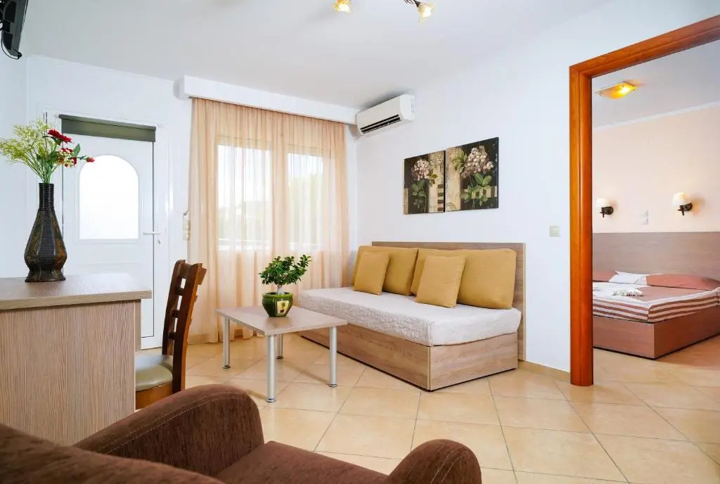Antigone Hotel