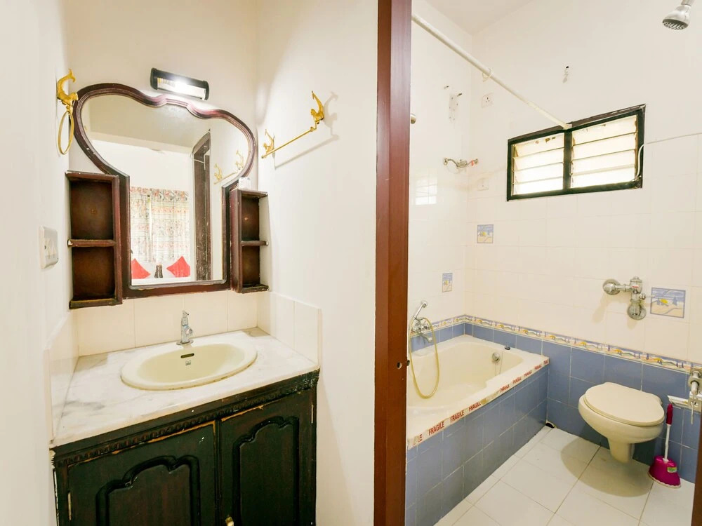 OYO 14145 Home Spacious 4BHK Villa Elamakkara