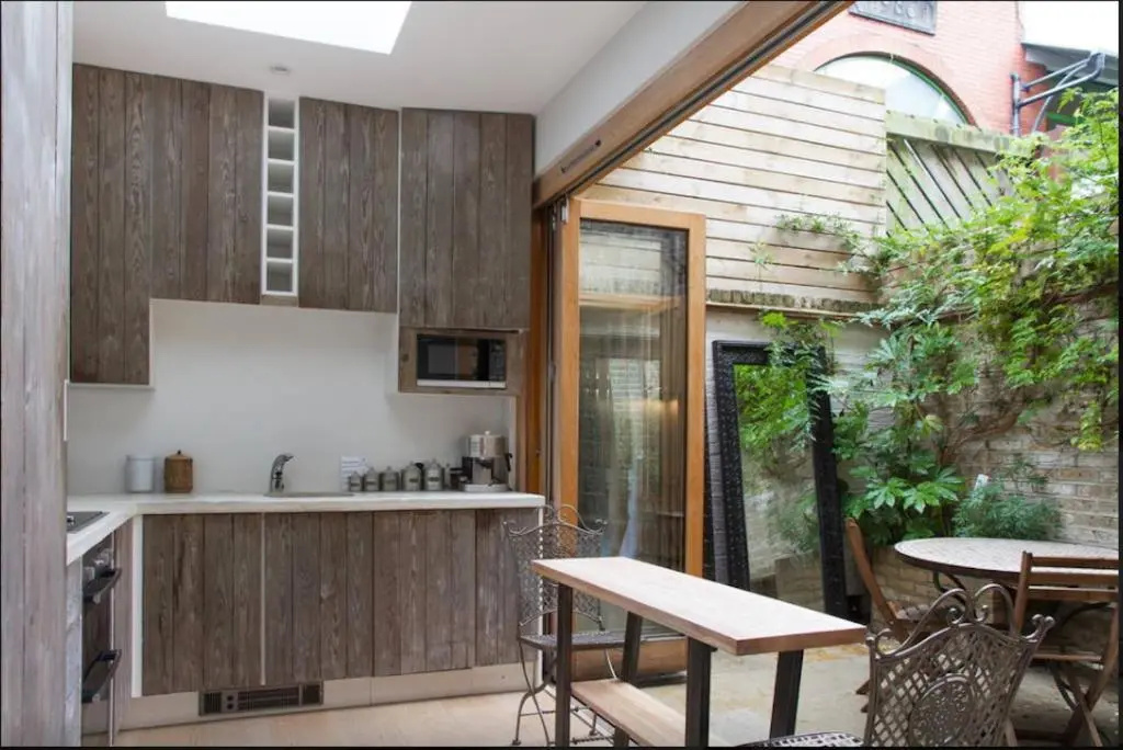Stylish One Bedroom Chelsea Apartment