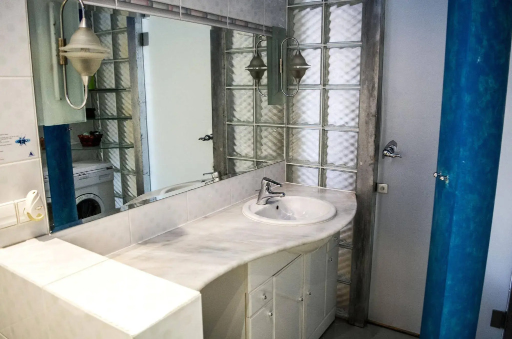 MONDRIAN Luxury Suites & Apartments Market Square I