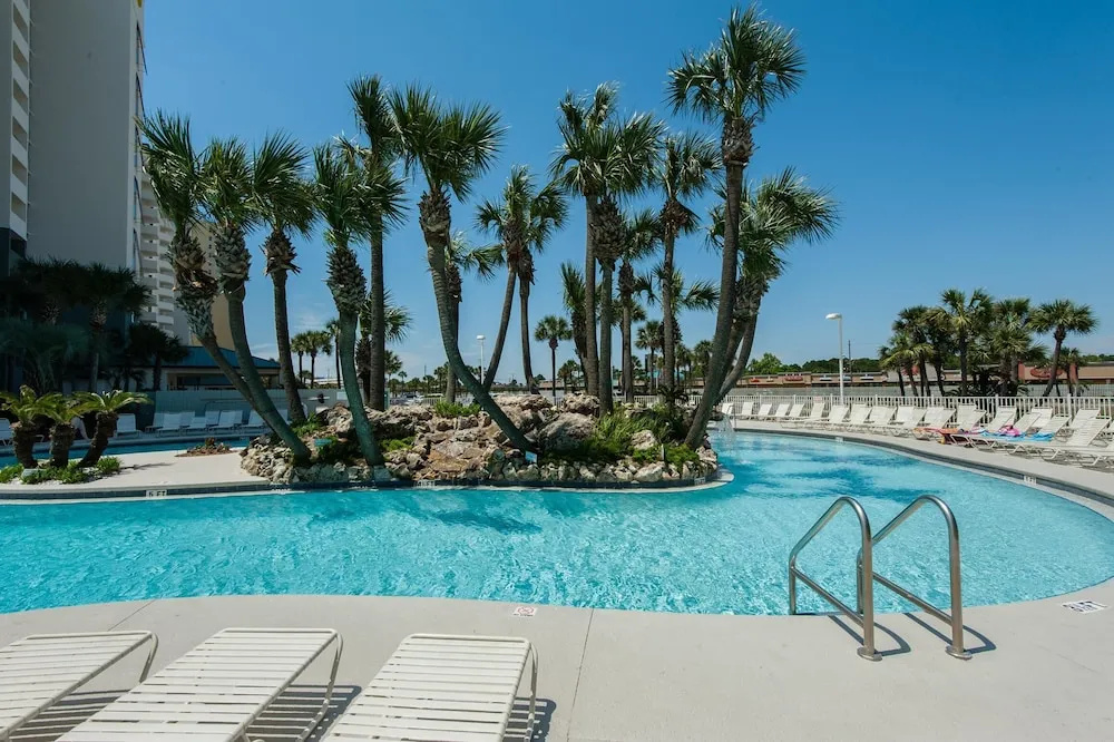 Long Beach Resort 1-402