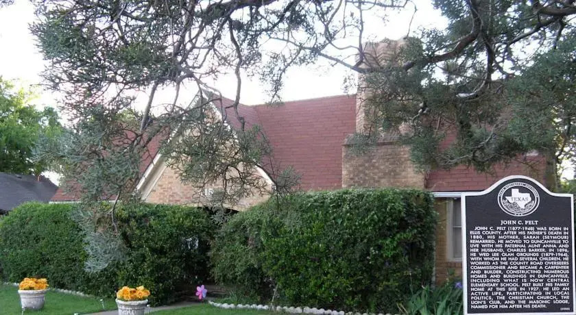 Allas Historical Bed and Breakfast, Spa and Cabana