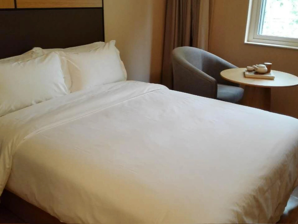 Ji Hotel (Xi'an Giant Wild Goose Pagoda East Xiaoz