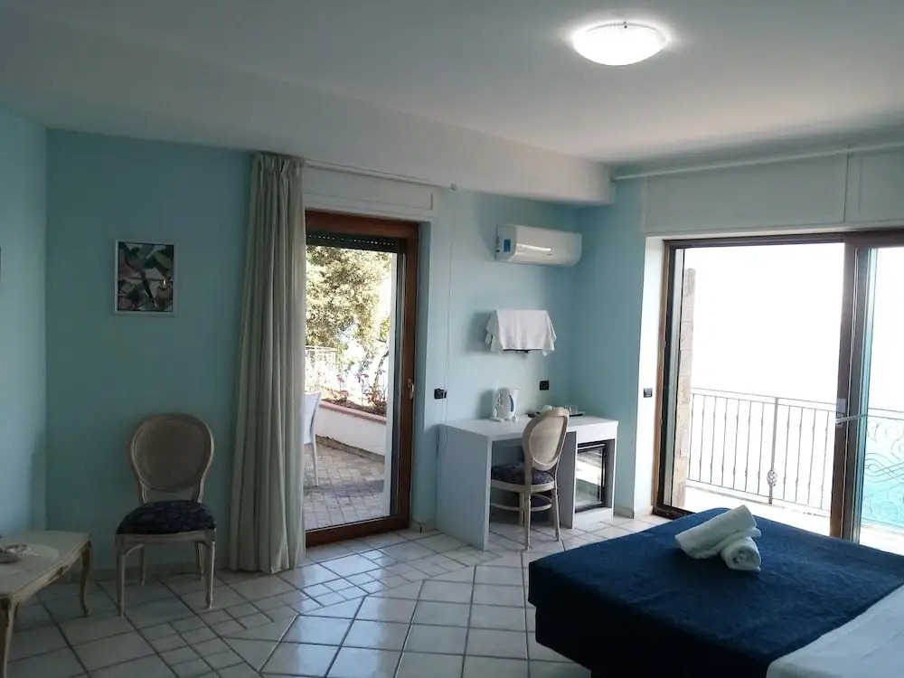 LIncanto Suites Ischia