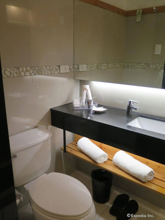 Cuarto Hotels Cebu