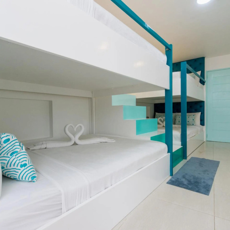Indila Boracay