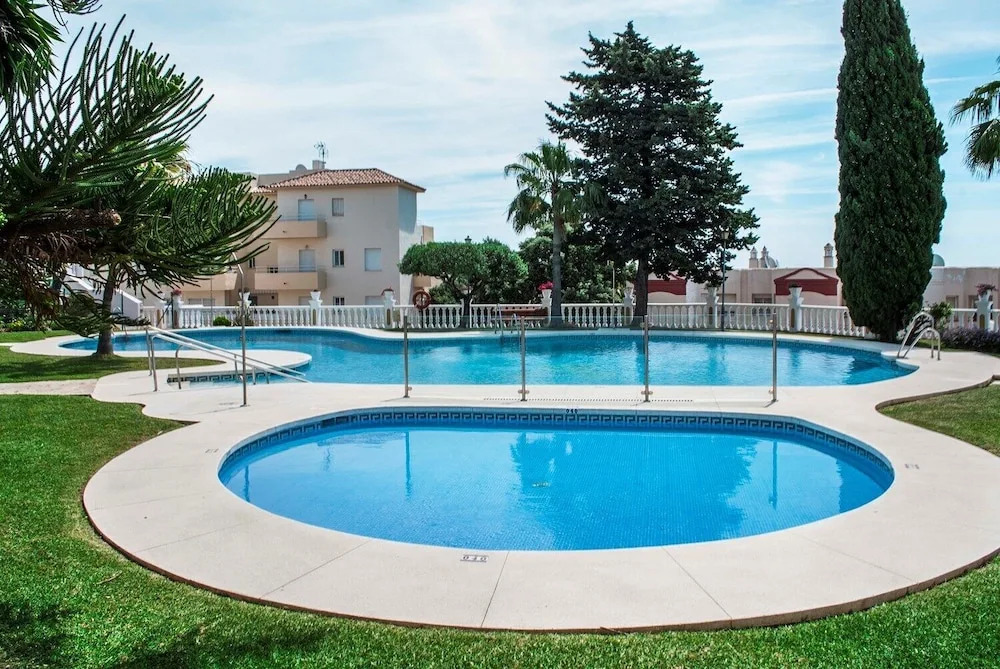 Riviera del Sol Apartment SeaView and Pool WIFI Near Beach Ref 75