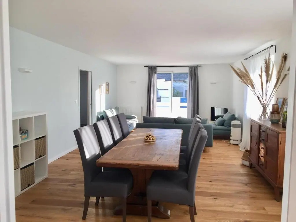 Maison Rénovée 5 Chambres, WiFi, Parking, à 800m du Marché et 1km Plage - FR-1-92-891