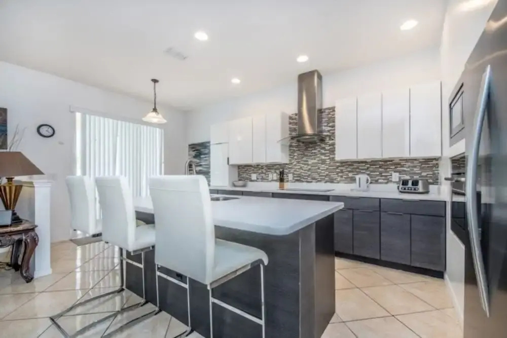 6-Bedroom Villa in Davenport 116TC