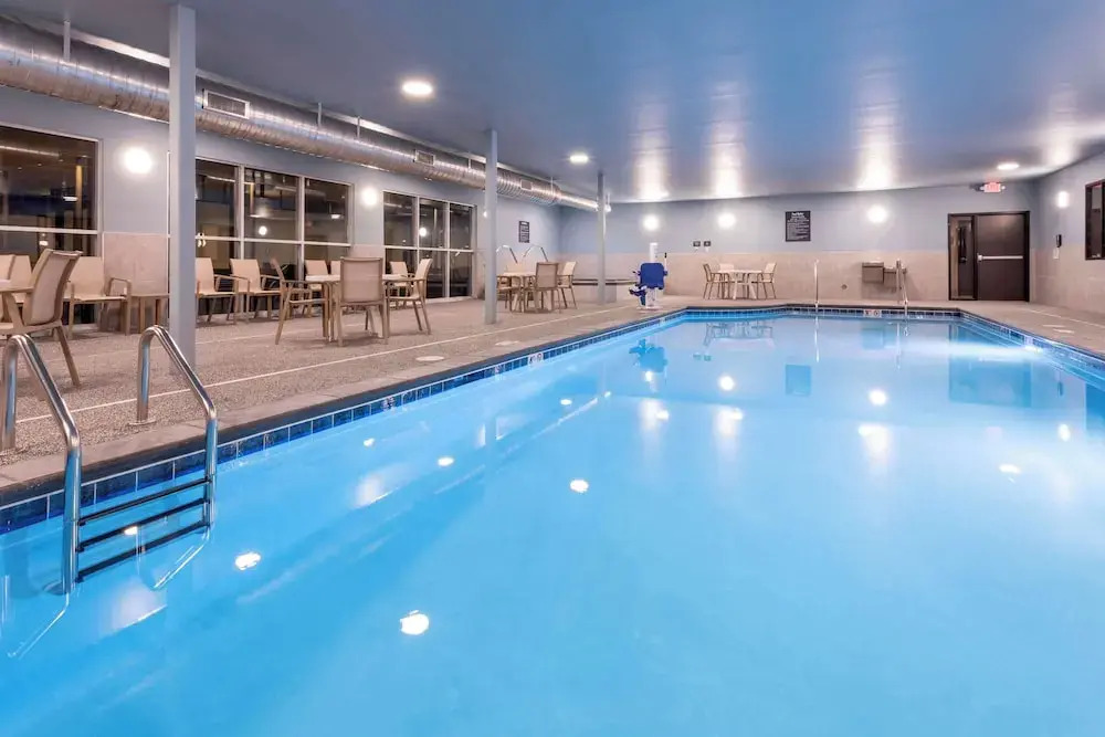 GrandStay Hotel & Suites Johnston-Des Moines, IA