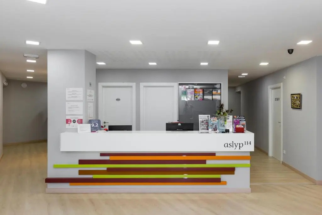 Hostal Aslyp 114