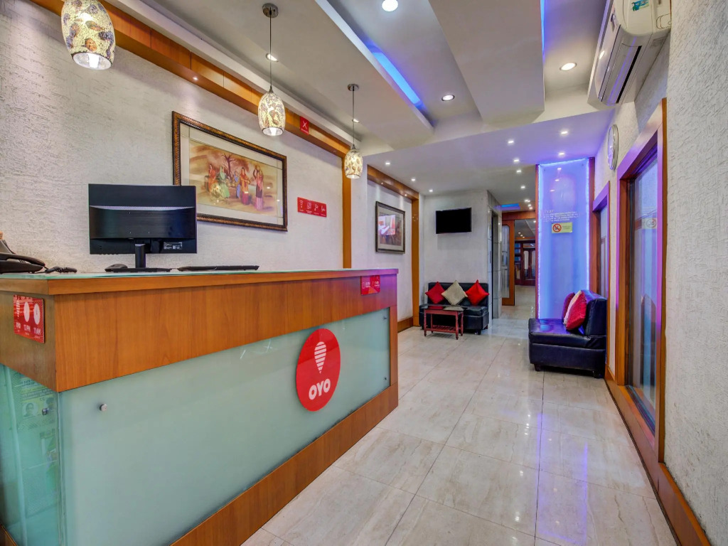 OYO Flagship 7852 Hotel Embassy