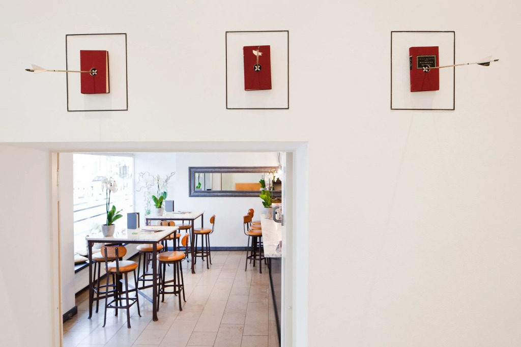Devin Art Hotel
