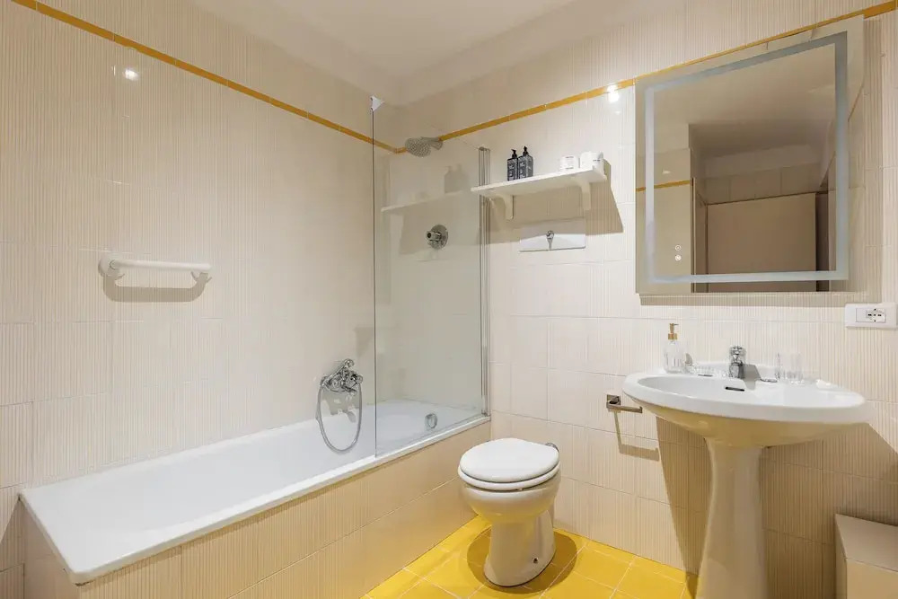 Gombruti Vintage Apartment by Wonderful Italy