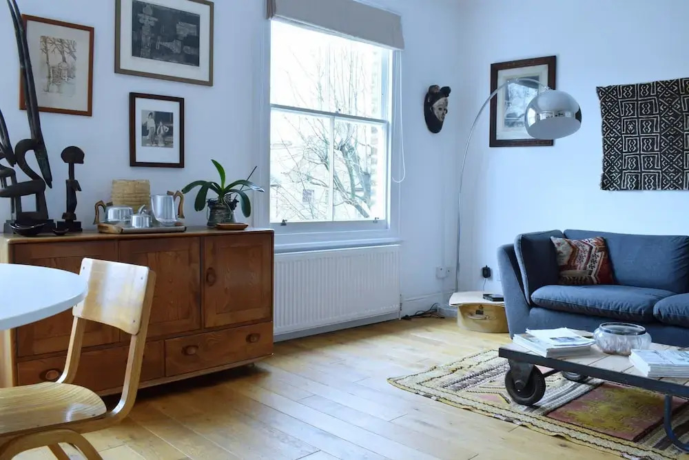 Contemporary 1 Bedroom Highbury Flat With Roof Terrace