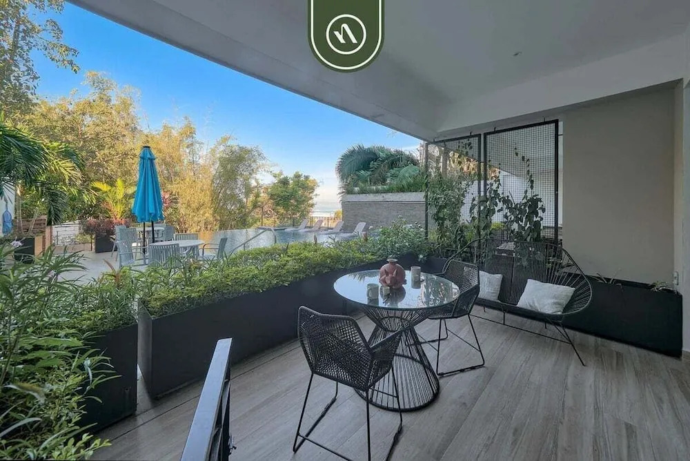 2BR Condo in Concha Chinas - Breathtaking Views
