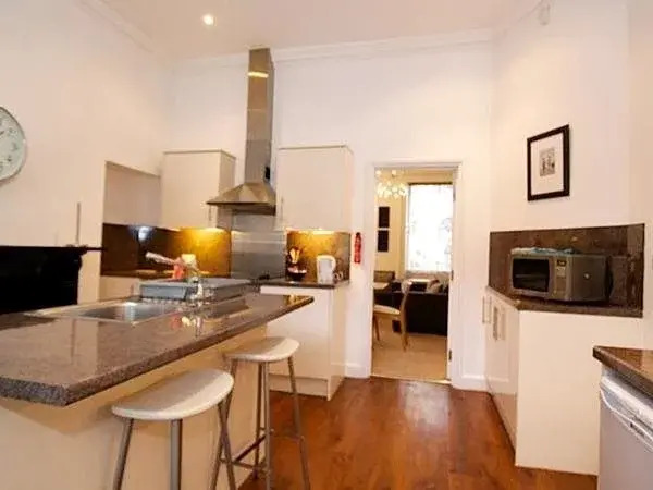 Gower Street Apartments