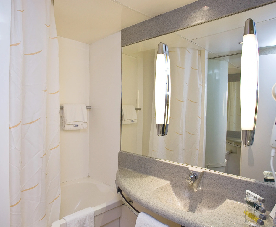 Novotel Aix-en-Provence Pont de LArc