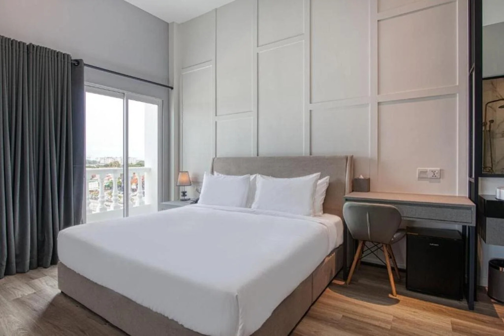 Wesley Hotel