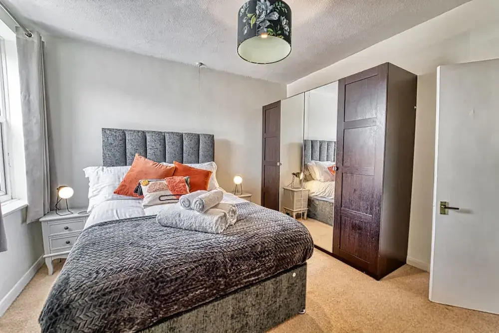 Host Stay Southfield Residence
