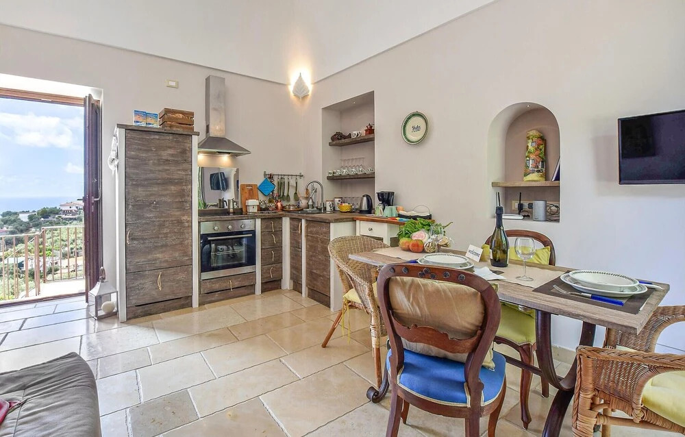 Stunning Apartment in Massa Lubrense With 1 Bedrooms and Wifi