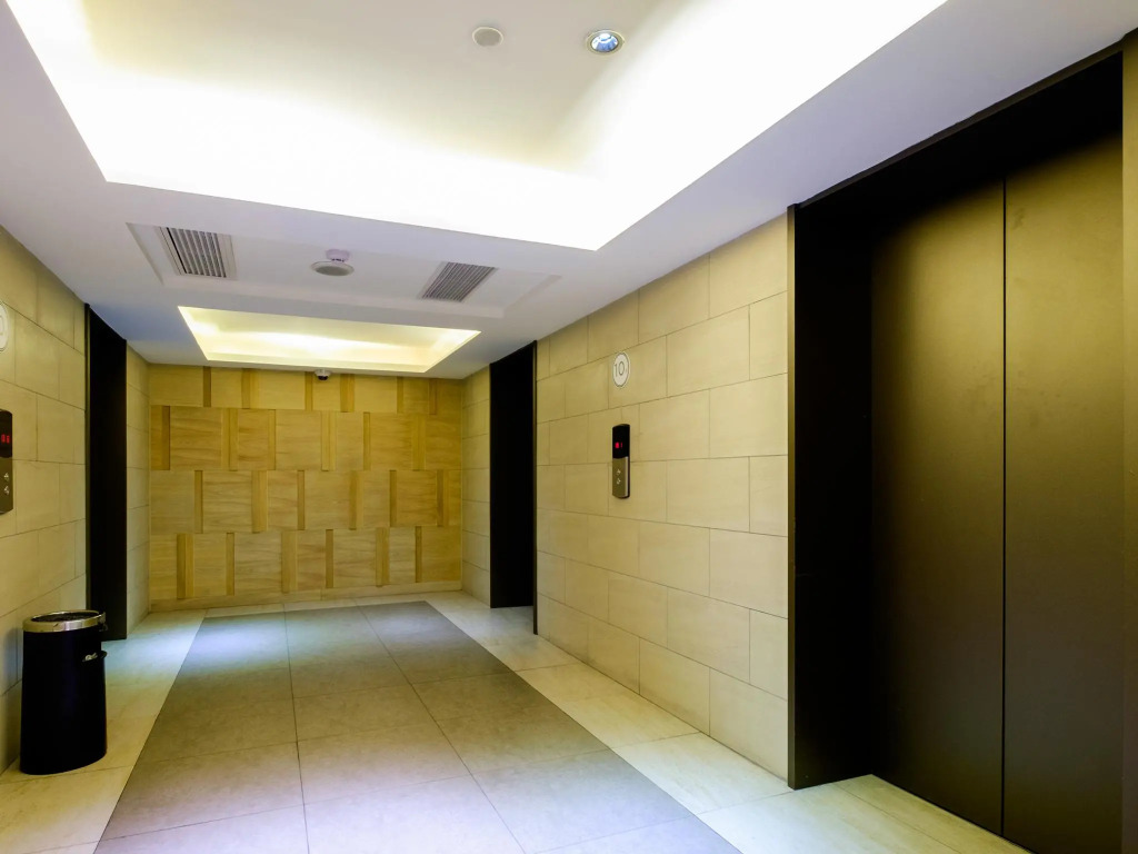 JI Hotel Shanghai Yan An Road Branch