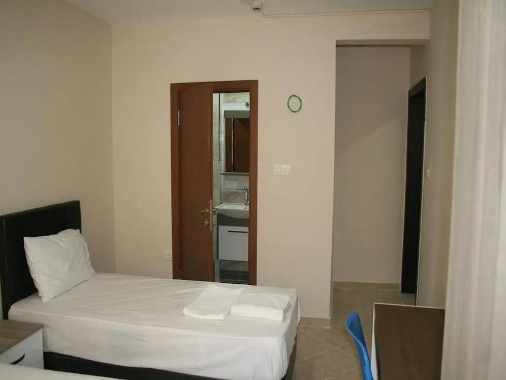 Hotel Kiwi