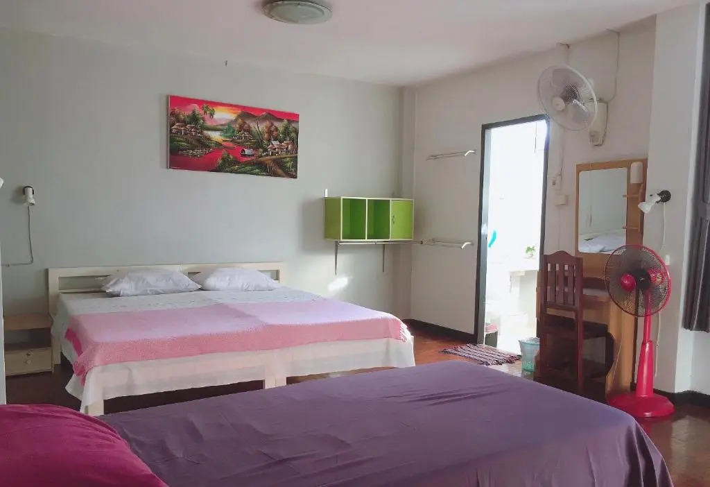Wayside Guesthouse