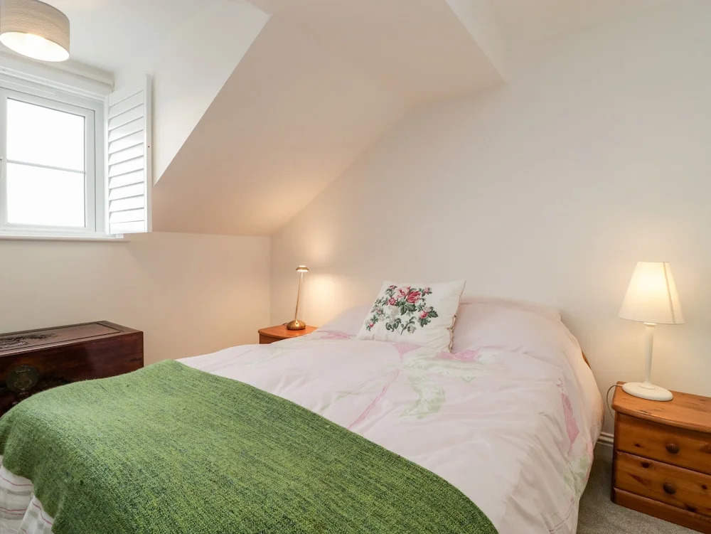 14 Lyme Mews