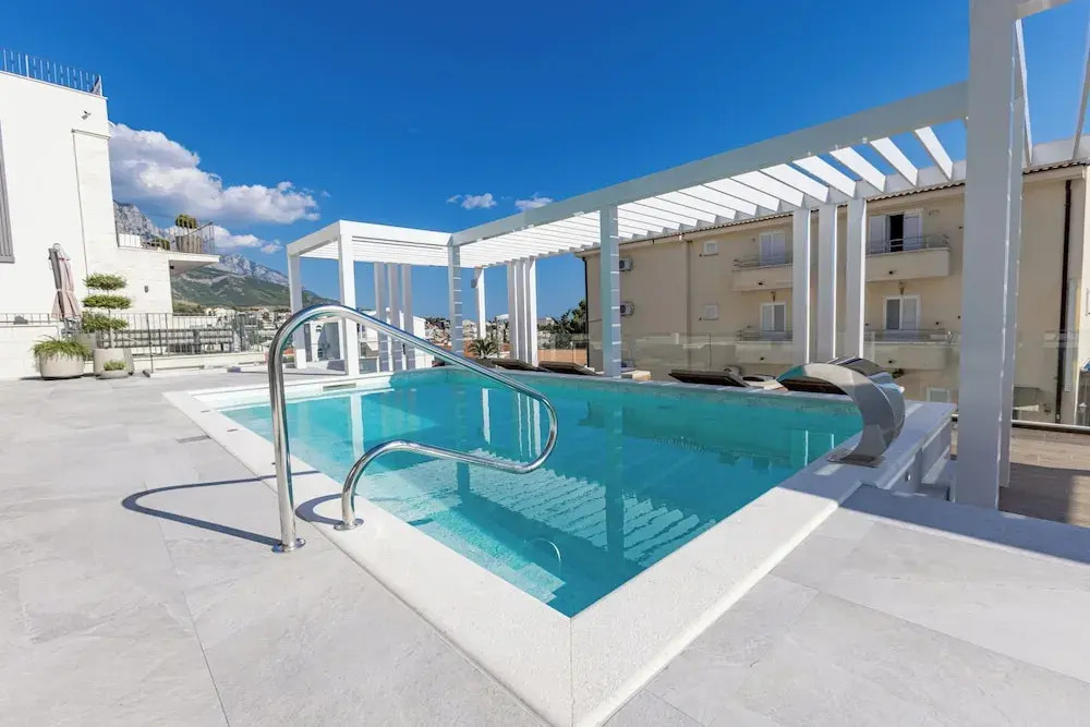 Exlusive Villa M -Baska Voda