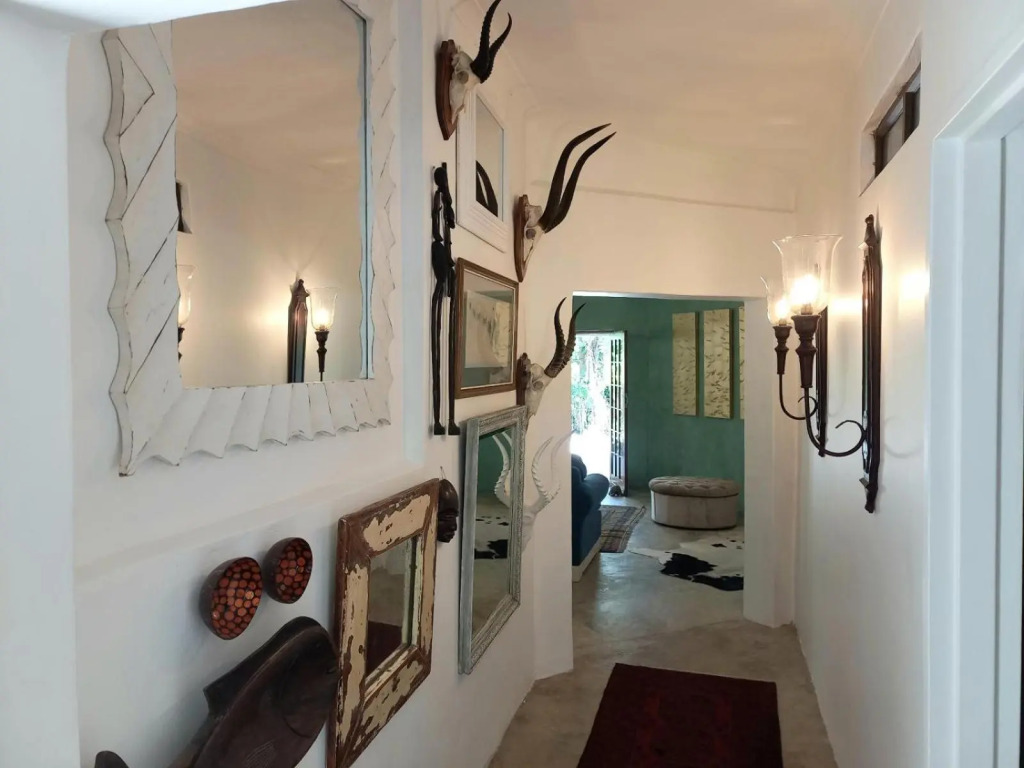 Villa Roc Guesthouse - Pet Friendly