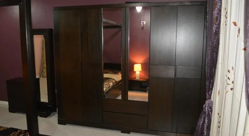 Master Bedroom Al Nokhtha Street