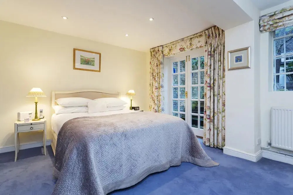 Veeve - Sloane Square Comfort