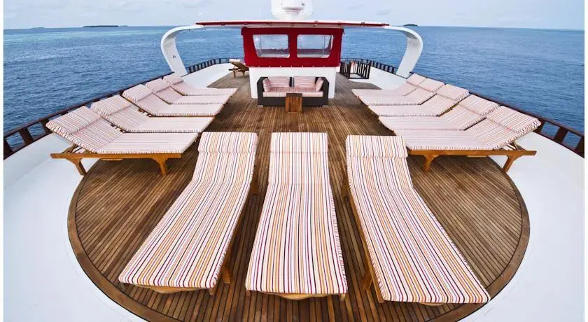Theia Liveaboard