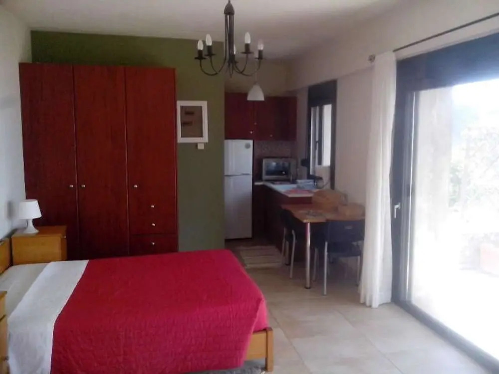 Cardamilia Suites