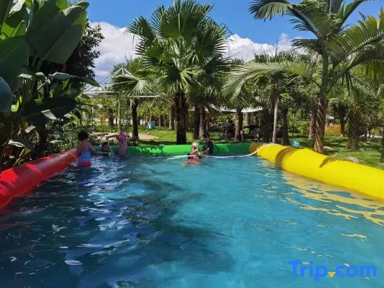 Redding Garden Homestay (Sunac Tourism Resort)