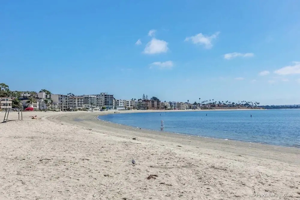 Scenic 4br/3.5ba in PB by Domio