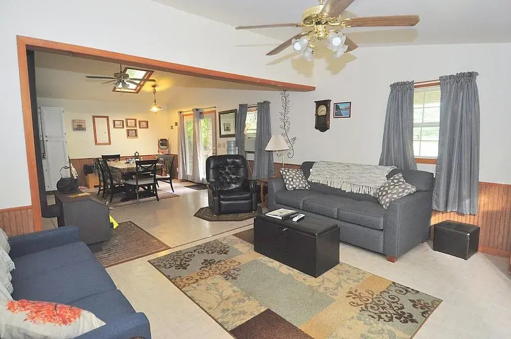 Davis Delight - Wonderful Country Home