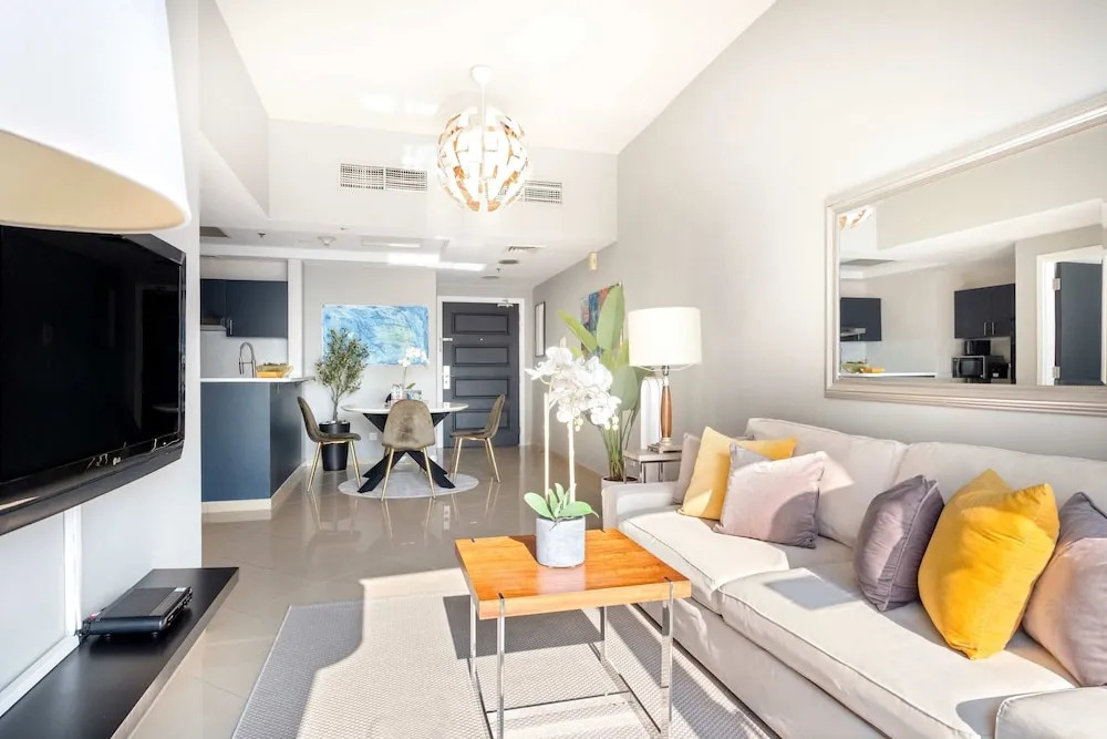 Silkhaus Concorde Tower 1BR Near Almas East Lake